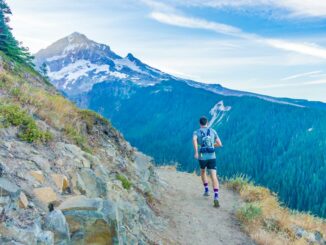 Fast hiking : comment passer de la randonnée classique à la marche rapide en montagne